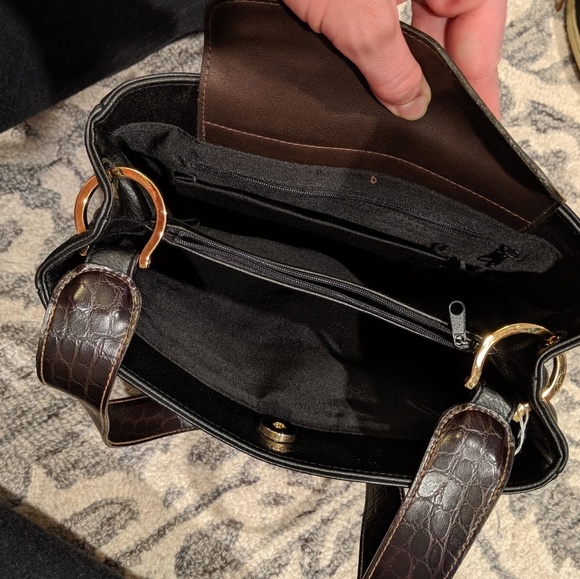 BLACK purse 👛 - Picture 3 of 7